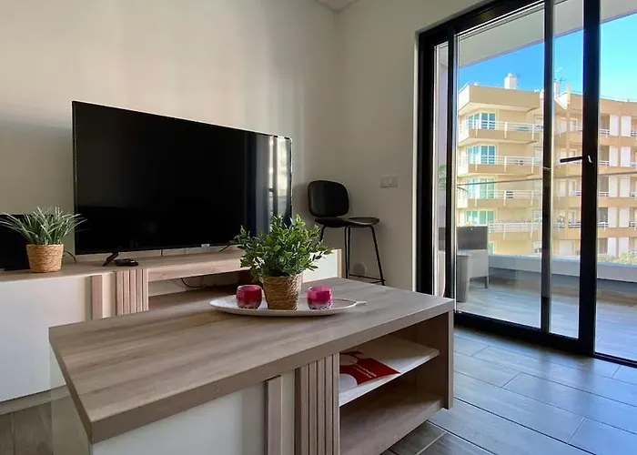 Rocha Do Sul 1 By Coral * Портиман